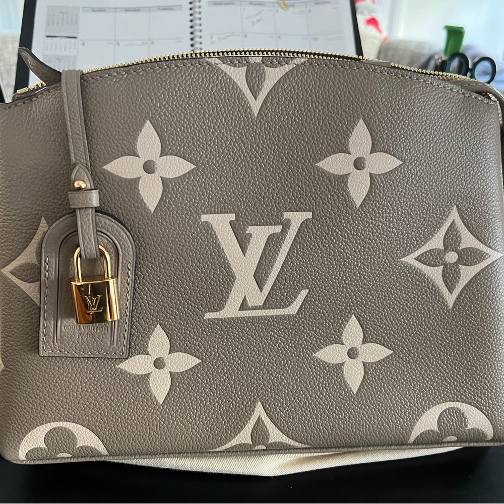 Louis Vuitton Petite Palias in Dove&Cream